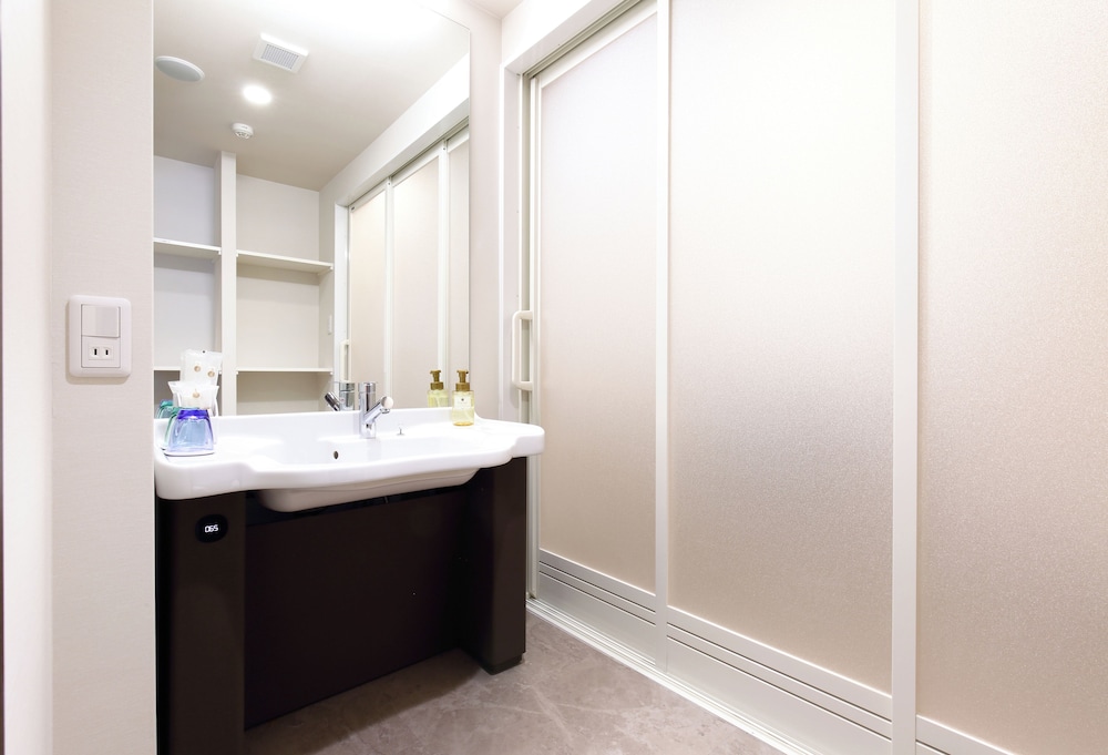 リラックスツインルーム(35sqm) 客室1 | ラクスケアホテル