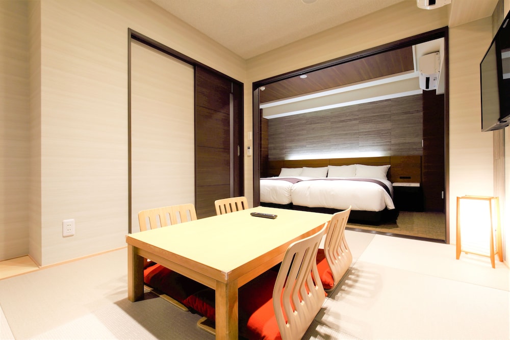 和洋室ファミリールーム(34sqm) | ラクスケアホテル