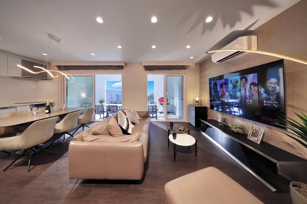 Room M-Marvelous VIP Suite Pool & Spa- 客室1 | クリスタルヴィラ白浜