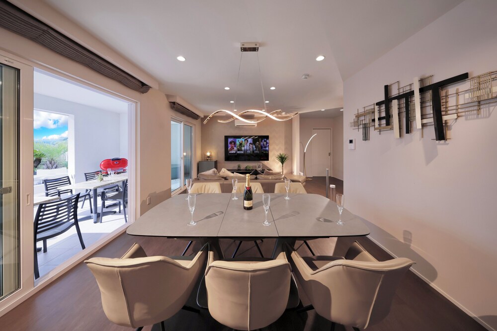 Room M-Marvelous VIP Suite Pool & Spa- 客室2 | クリスタルヴィラ白浜