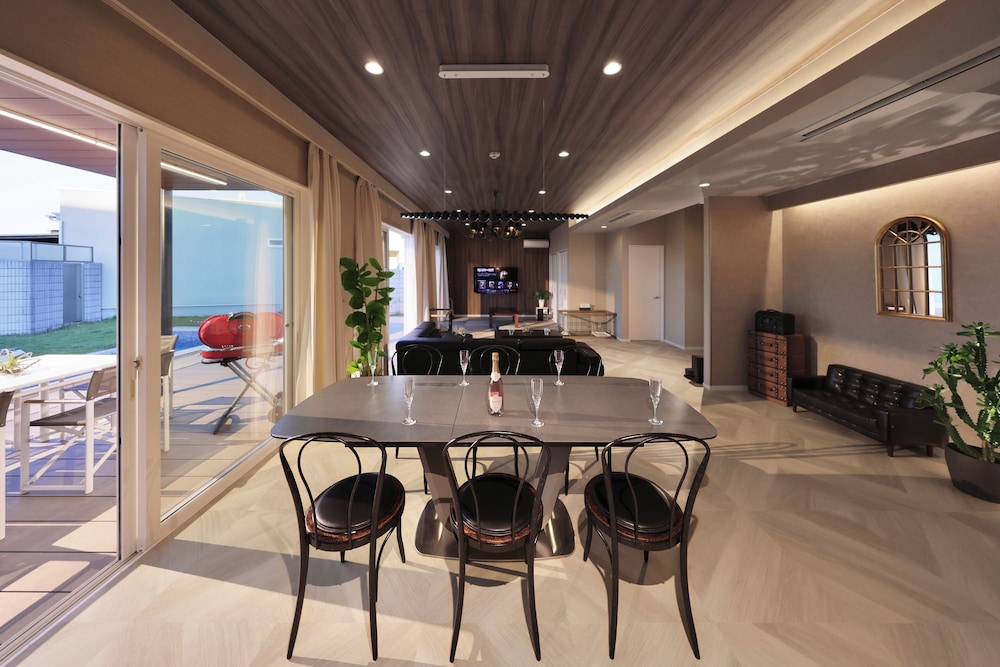 C棟-Excellence V.I.P Suite Pool&Spa with Dogs- 客室2 | クリスタルヴィラ白浜