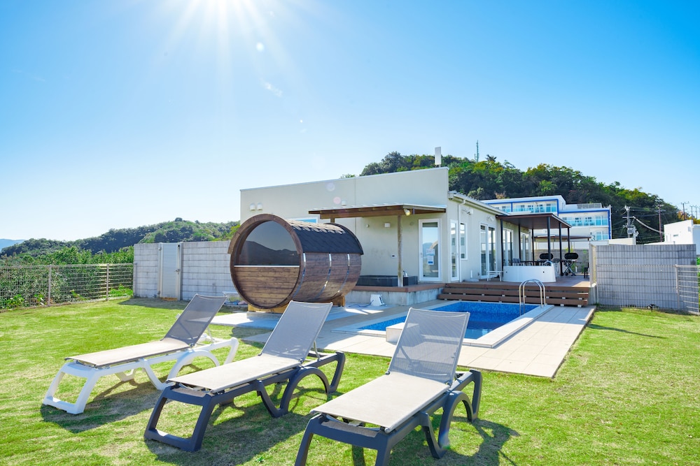 A棟-Presidential V.I.P Suite Pool&Spa- | クリスタルヴィラ白浜