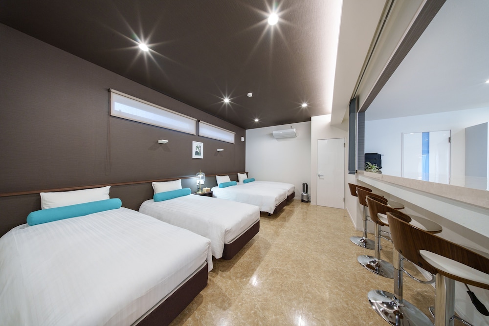 B棟-Executive V.I.P Suite Pool&Spa- 客室2 | クリスタルヴィラ白浜