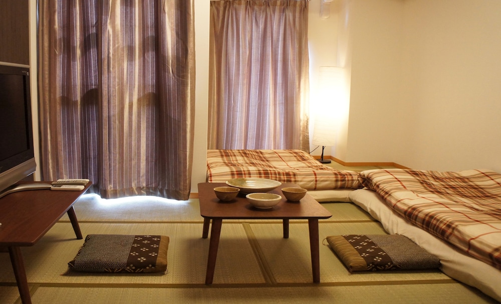 客室1 | Tiara Court West apartment