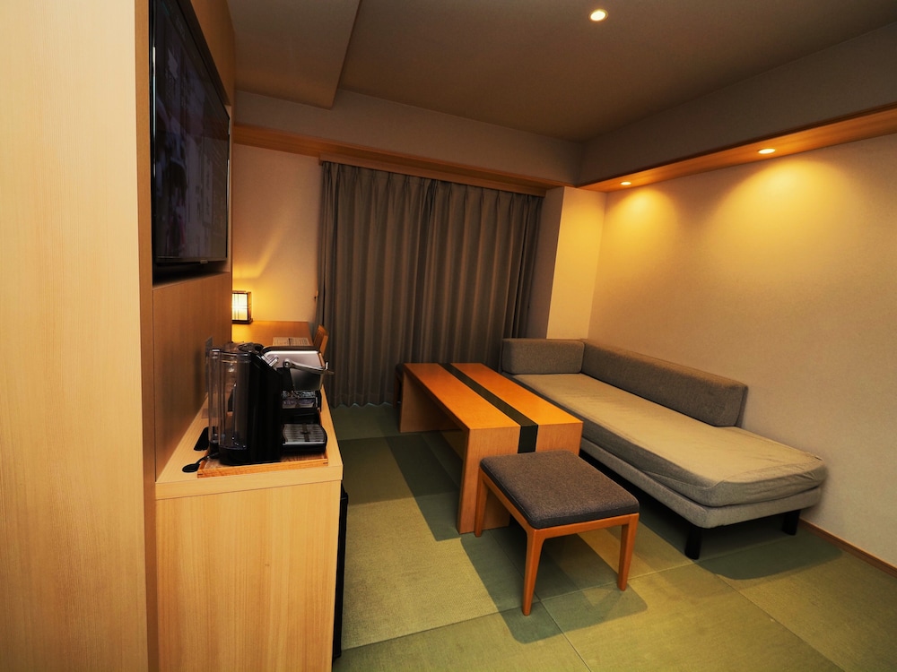 スイート 客室8 | 変なホテルプレミア京都 五条烏丸