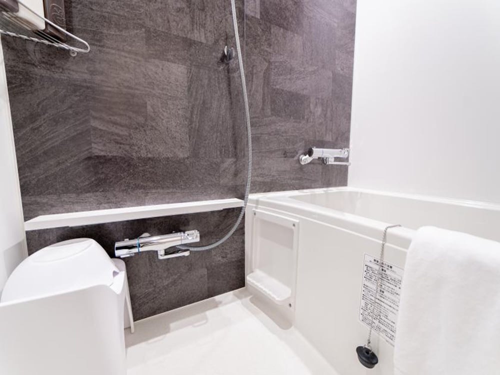 日本の入浴文化 / 専門監修ルーム 禁煙 バスルーム0 | 変なホテルプレミア京都 五条烏丸