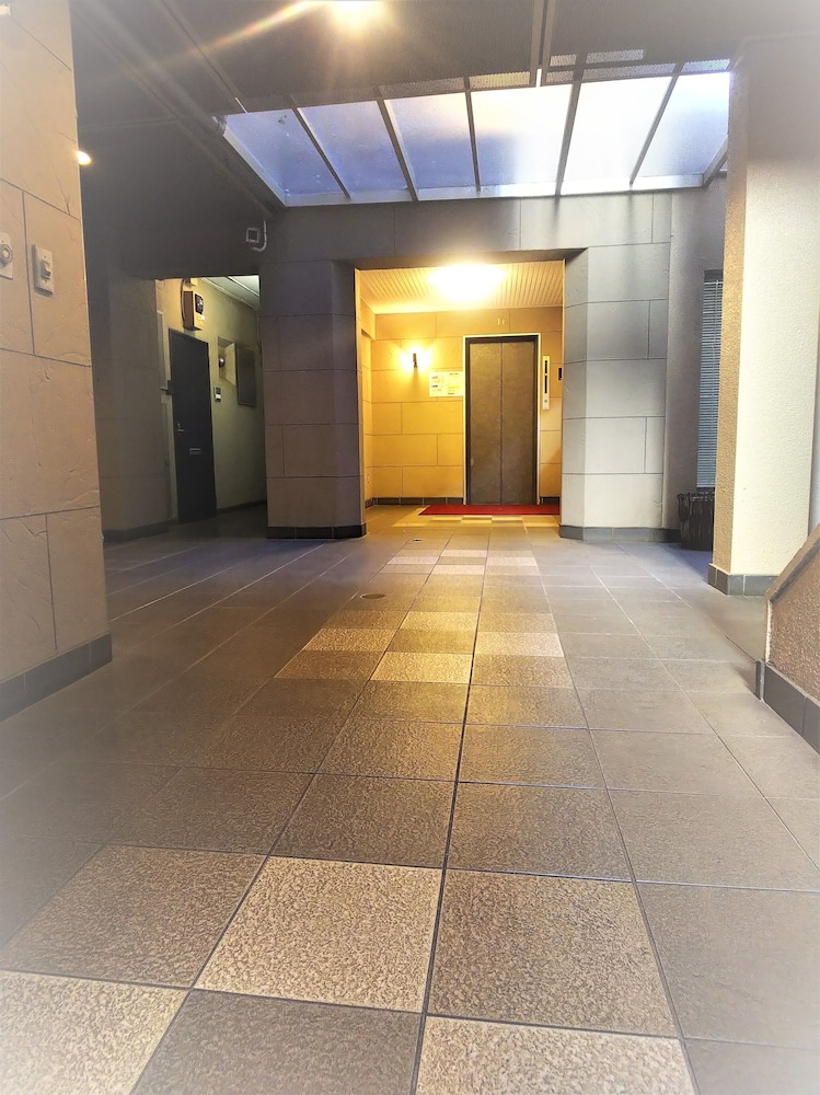 施設の正面1 | Apartment near Shibuya Station 04 施設の正面1 | Apartment near Shibuya Station 04