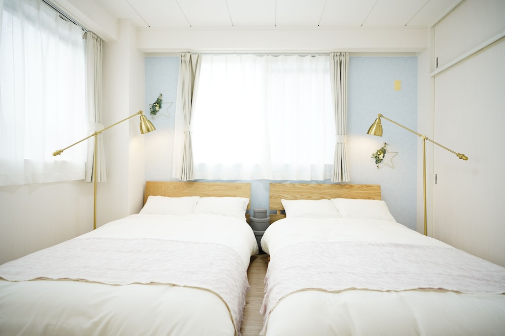 客室1 | 那覇サザリーズコンドミニアム久茂地