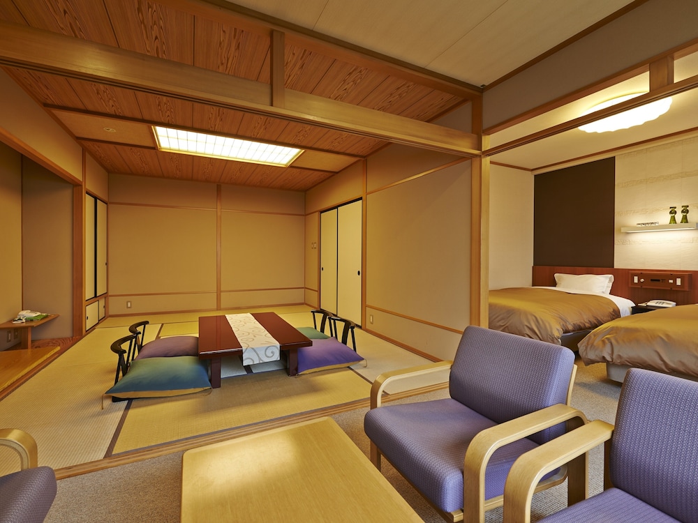 ルーム 禁煙 別館 (和洋室(57㎡)) | 花びしホテル