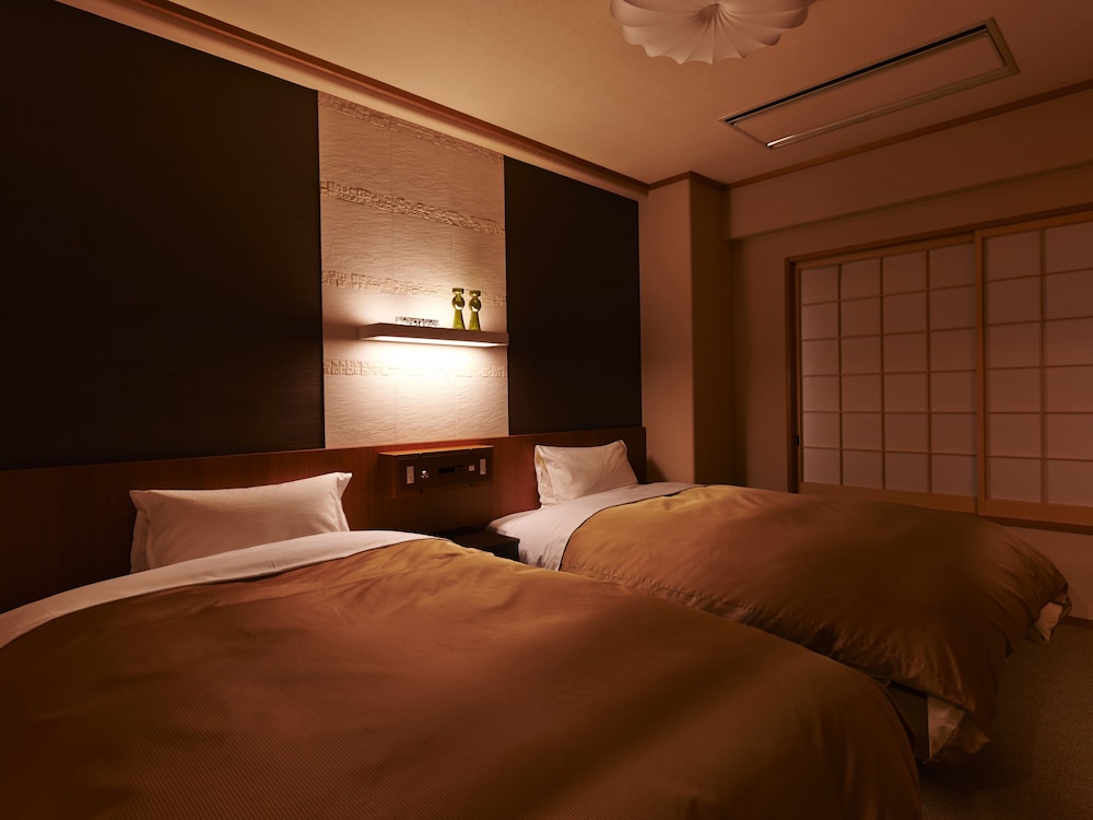 ルーム 禁煙 別館 (和洋室(57㎡)) 客室1 | 花びしホテル