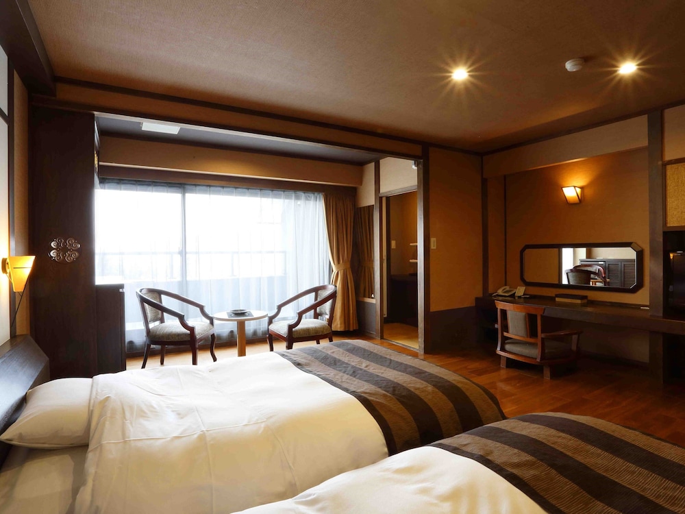 デラックス ツインルーム 禁煙 客室0 | 北天の丘 あばしり湖鶴雅リゾート