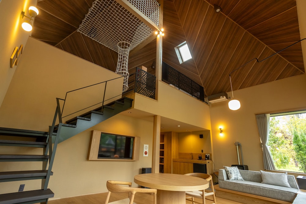 イズバヴィラ（ビュッフェディナー＆朝食） 禁煙 | 北天の丘 あばしり湖鶴雅リゾート