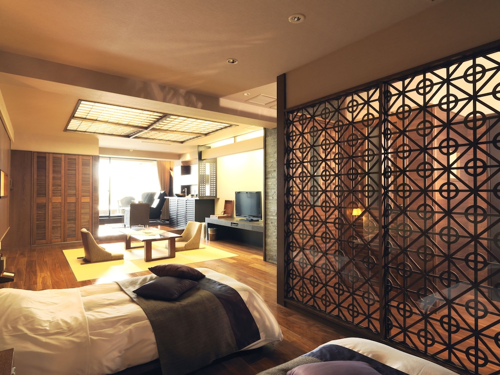 露天風呂付和洋室 禁煙 客室2 | 北天の丘 あばしり湖鶴雅リゾート