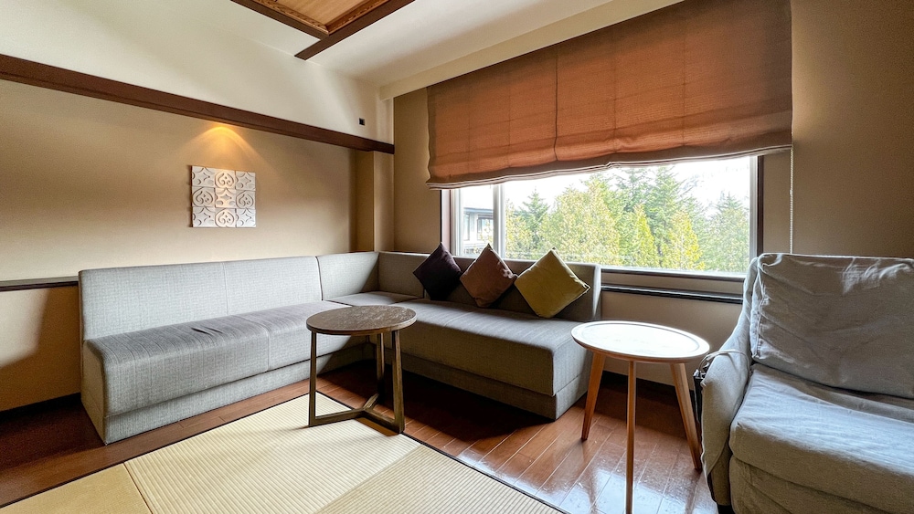 和洋室 部屋からの景観0 | しこつ湖鶴雅リゾートスパ 水の謌