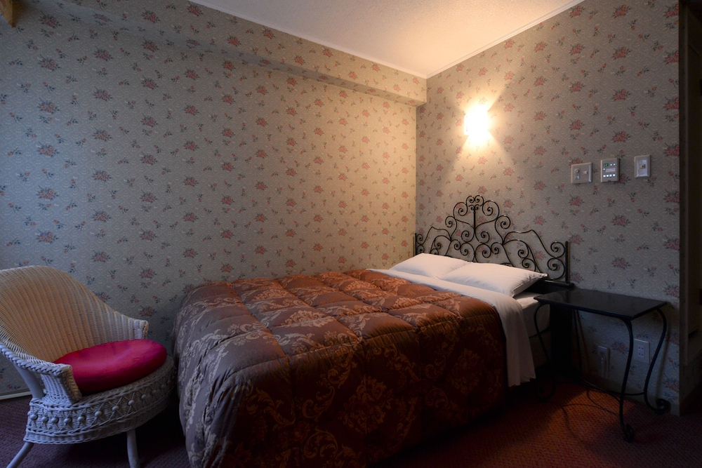 ããã«ã«ãŒã çŠç
6æ³ä»¥äžã®ã¿ | ãµã¯ã©ã»ãã«ãŒã«éå±±