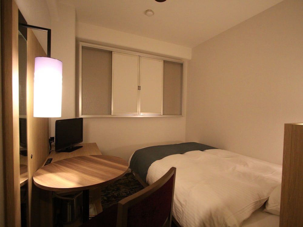 セミ ダブル ルーム 禁煙 客室4 | アーバンホテル草津