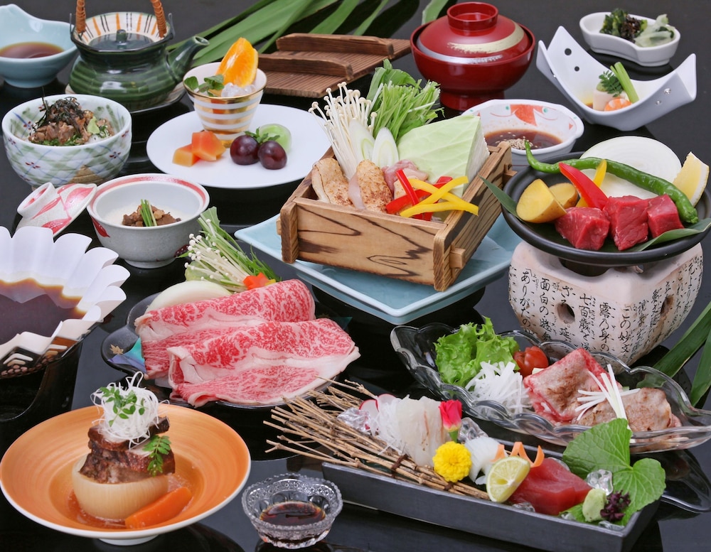 ツイン 喫煙 牛肉会席ディナー/朝食付き レストラン 食事・飲み物0 | 海月館