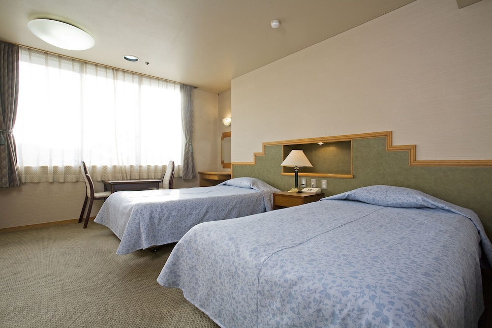 ツイン 喫煙 海鮮会席ディナー/朝食付き レストラン 客室2 | 海月館