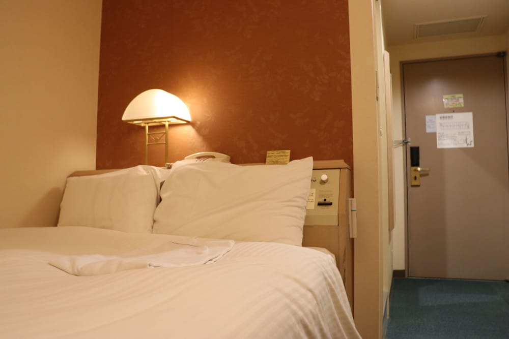 セミダブルルーム 喫煙 客室1 | 会津若松ワシントンホテル