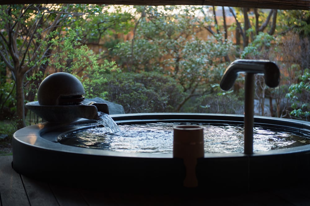 ガーデンスイート 個止吹気亭 禁煙 客室2 | グランディア芳泉