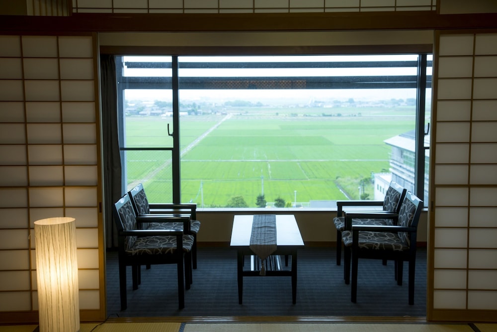 煌粋殿 和室 禁煙 客室1 | グランディア芳泉