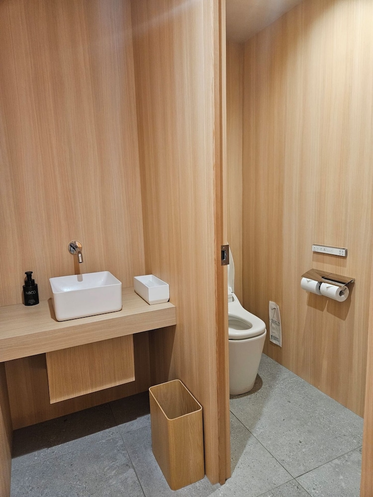 さくら亭SUITE デラックス 和洋室 禁煙 バスルーム1 | グランディア芳泉