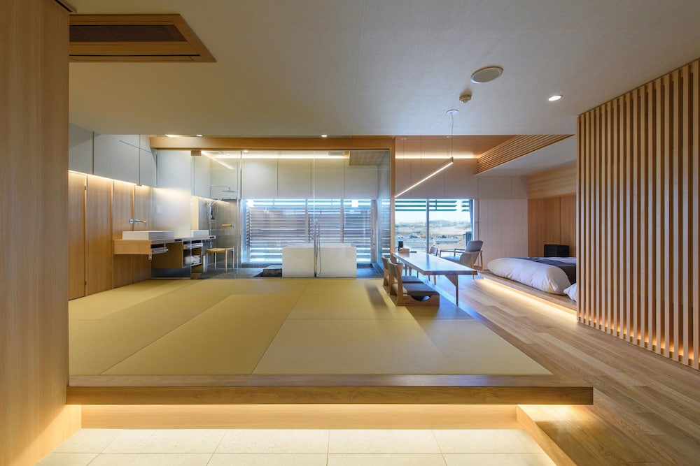 さくら亭SUITE デラックス 和洋室 禁煙 客室2 | グランディア芳泉