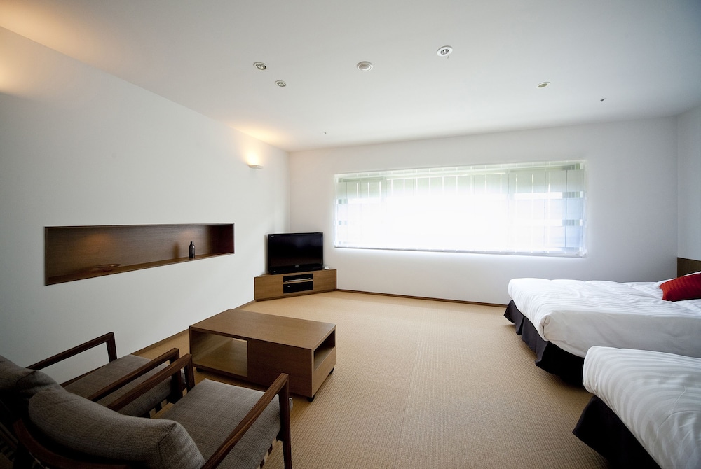 コンフォート ツインルーム 禁煙 客室4 | 西村屋ホテル招月庭