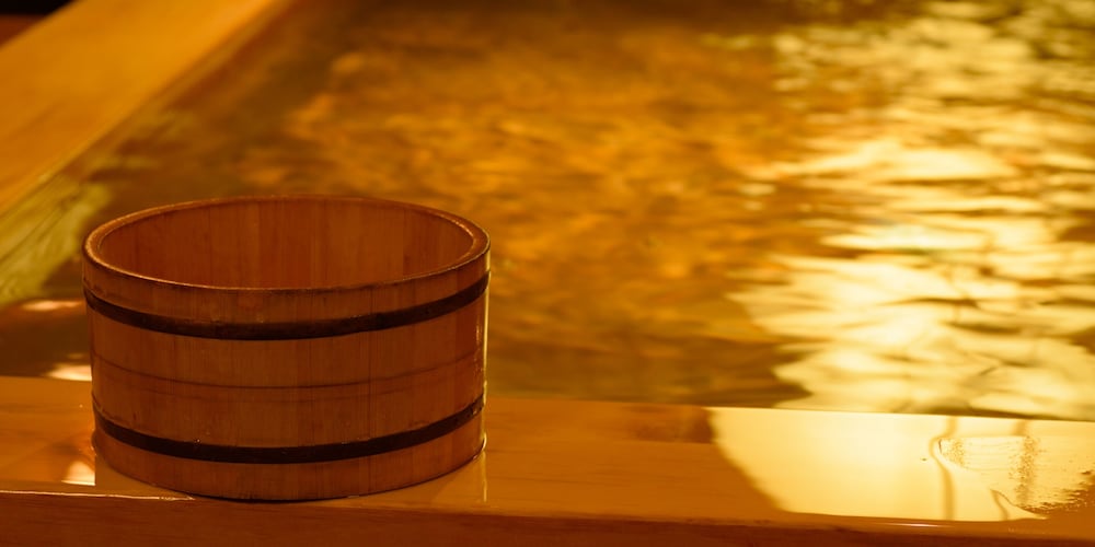 一般客室(和室8畳·BT付)※素泊まり·朝食付 共用バスルーム0 | 旅館こうろ