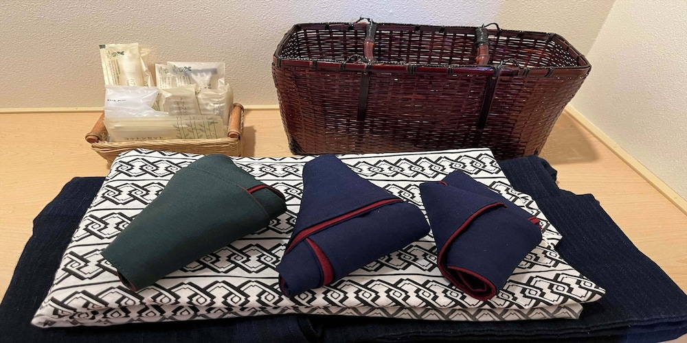 スタンダード ツイン ルーム 禁煙 客室の設備とサービス2 | おやど 古都の夢