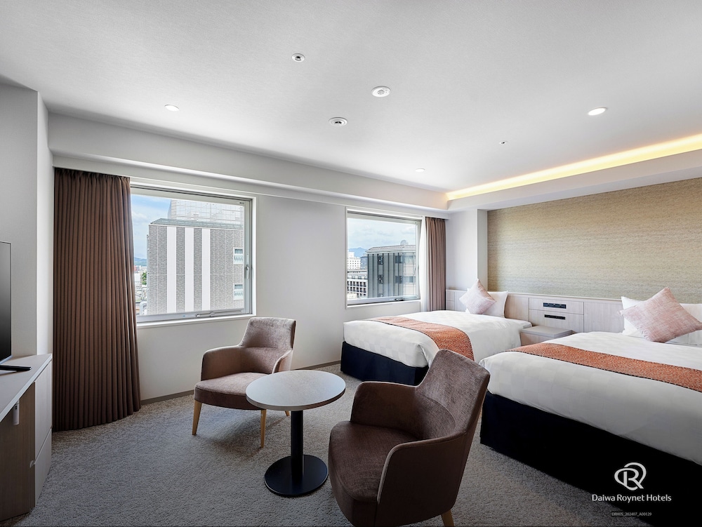 ワイドデラックス ツインルーム 喫煙可 | ダイワロイネットホテル京都八条口