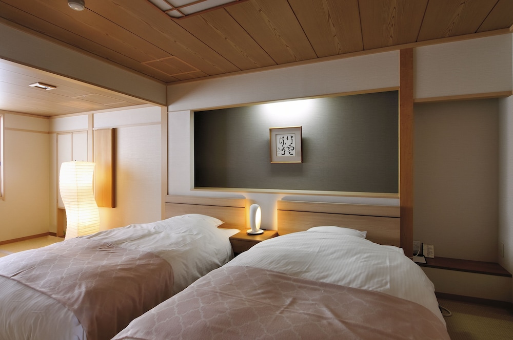 和モダン和室 禁煙 | ホテル椿野