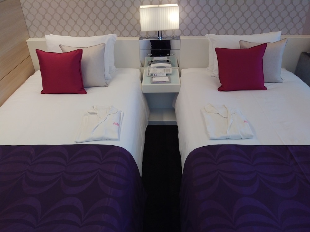 スタンダード ツインルーム 禁煙（22平米） 客室9 | ホテル エルセラーン大阪