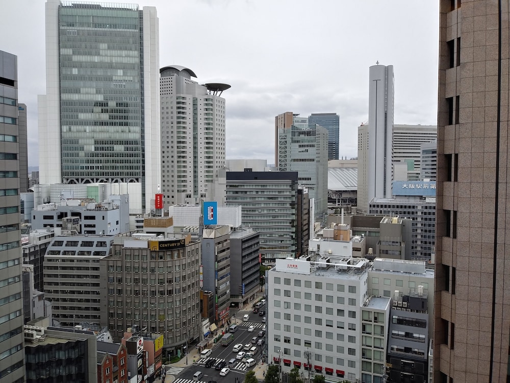 スタンダード ツインルーム 禁煙（22平米） シティ ビュー0 | ホテル エルセラーン大阪