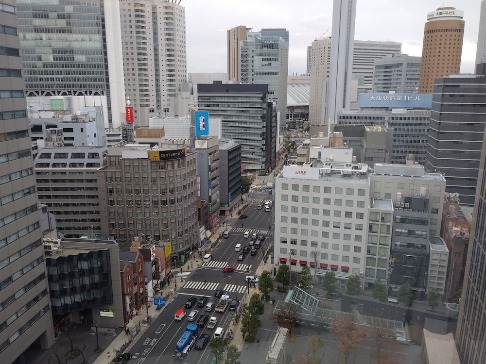 ジュニア スイート 禁煙（58平米） シティ ビュー1 | ホテル エルセラーン大阪