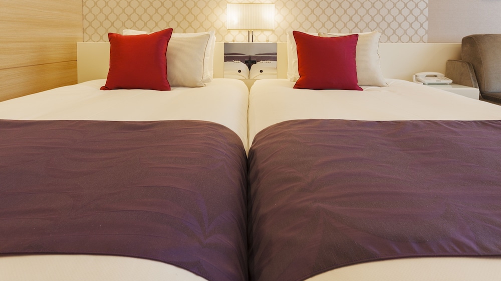 スタンダード ツインルーム 禁煙（22平米） 客室1 | ホテル エルセラーン大阪