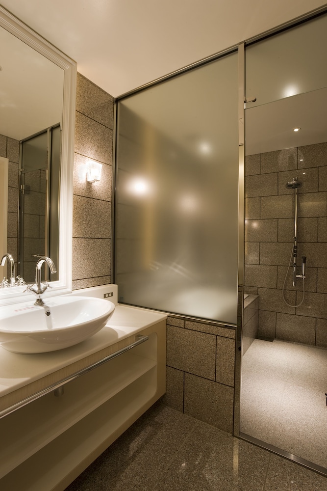 ロイヤル スイート 禁煙 バスルーム0 | ホテル エルセラーン大阪