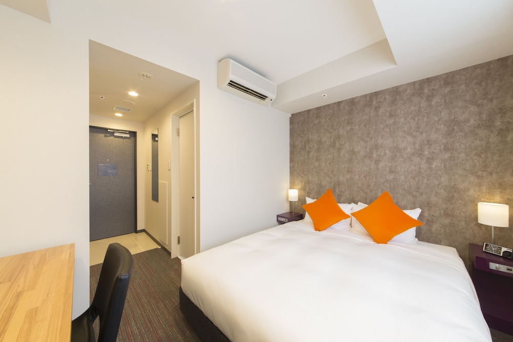 Moderate Double (for 2 people) / with Washer & Dryer | 東急ステイ五反田