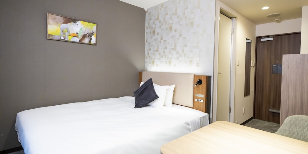 レジデンシャルダブル 禁煙 17平米 客室8 | 東急ステイ日本橋