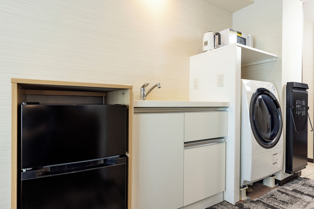 レジデンシャル ダブルルーム 18㎡ 禁煙 1ベッド 洗濯乾燥機 ミニキッチン付き 専用簡易キッチン0 | 東急ステイ築地