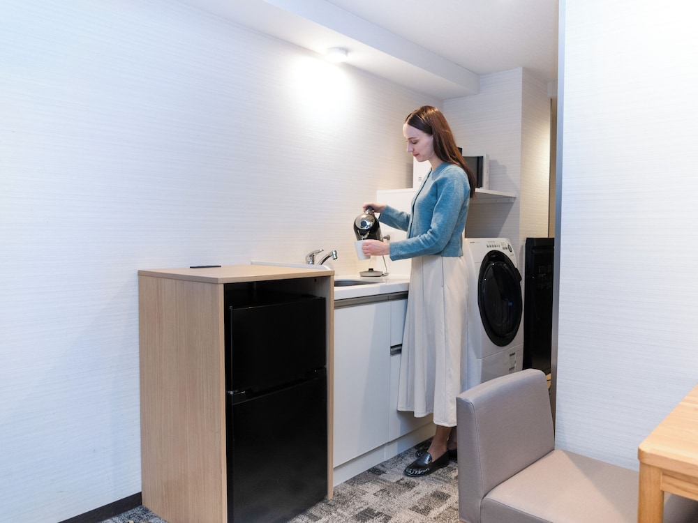 レジデンシャル ダブルルーム 18㎡ 禁煙 1ベッド 洗濯乾燥機 ミニキッチン付き 客室9 | 東急ステイ築地