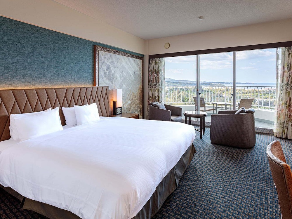 オーシャンタワー　キングダブル / 5～6階 禁煙 | 沖縄 かりゆし ビーチリゾート オーシャンスパ