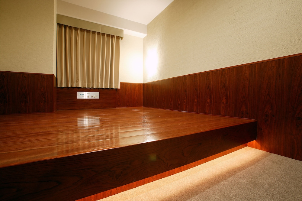 ツイン ルーム 布団（禁煙） 客室3 | 岡山ビューホテル