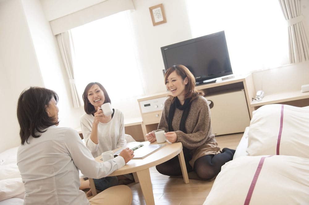 ファミリー ルーム 布団 客室1 | 岡山ビューホテル