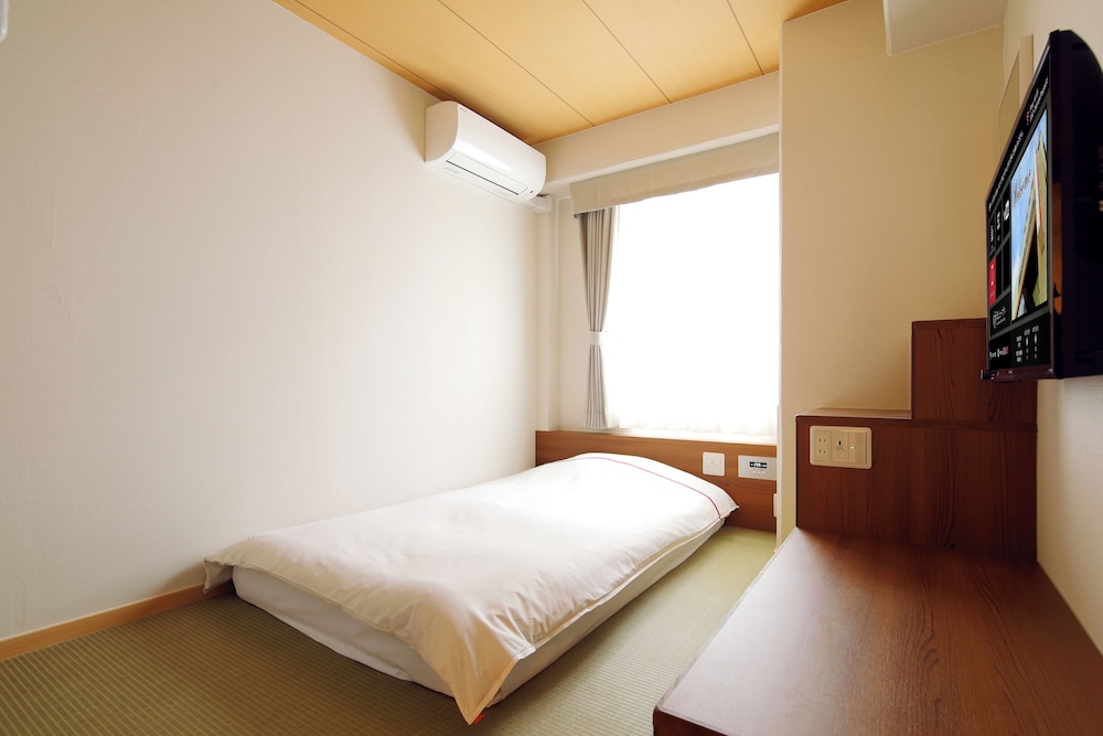 セミダブルルーム （禁煙） | 岡山ビューホテル
