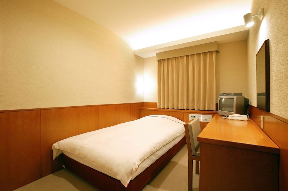 セミダブルルーム （喫煙） 客室1 | 岡山ビューホテル