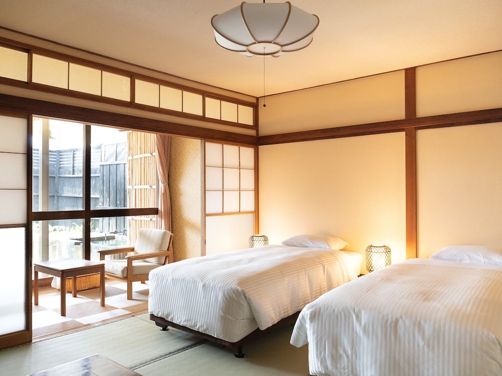 準特別室/露天風呂付/和室(トリプルベッド) [禁煙] | HOTEL SHIRAHAMAKAN(白浜館)