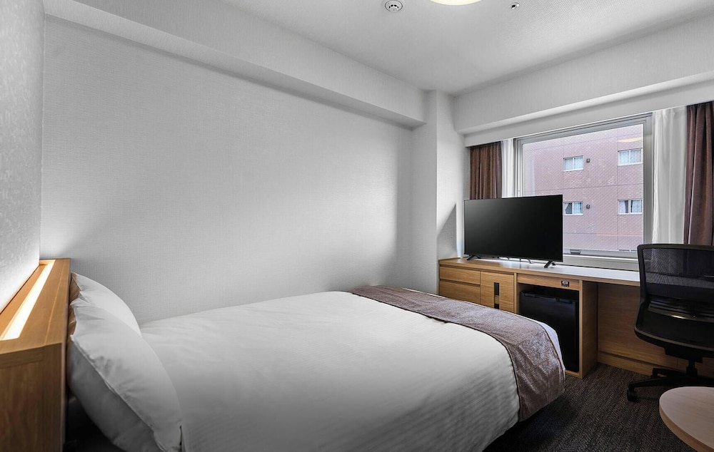 スタンダード ダブルルーム ダブルベッド 1 台 禁煙 客室1 | ダイワロイネットホテル東京赤羽