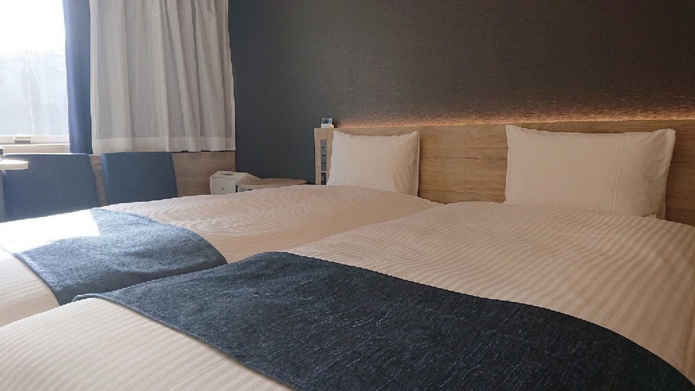 エコノミー ツインルーム シングルベッド 2 台 禁煙 客室1 | ダイワロイネットホテル東京赤羽