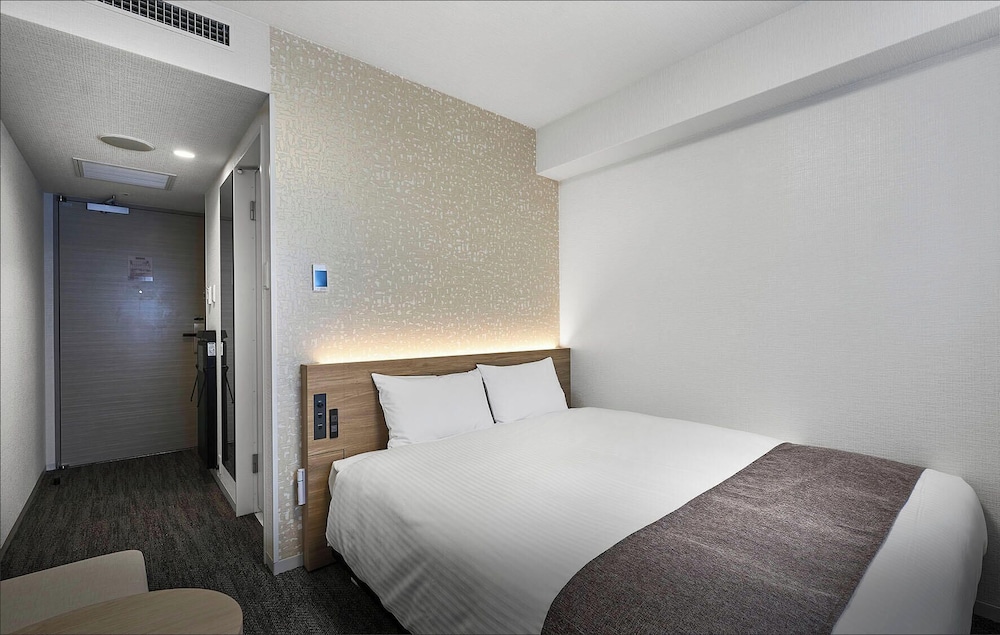 スタンダード ダブルルーム ダブルベッド 1 台 禁煙 | ダイワロイネットホテル東京赤羽